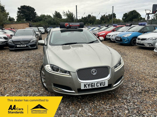 Jaguar XF  2.2d Luxury Auto Euro 5 (s/s) 4dr