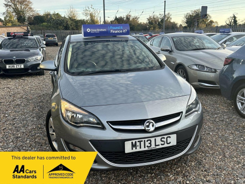 Vauxhall Astra  2.0 CDTi ecoFLEX SRi Euro 5 (s/s) 5dr