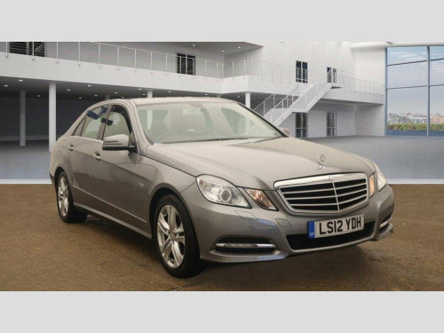 Mercedes-Benz E-Class E220 2.1 E220 CDI BlueEfficiency Executive SE G-Tronic+ Euro 5 (s/s) 4dr