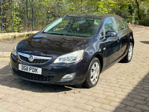 Vauxhall Astra  1.6 16v Exclusiv