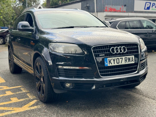 Audi Q7  3.0 TDI S line