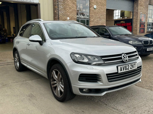 Volkswagen Touareg  3.0 TDI V6 BlueMotion Tech Altitude Tiptronic 4WD Euro 5 (s/s) 5dr