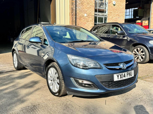 Vauxhall Astra  2.0 CDTi Elite Auto Euro 5 5dr