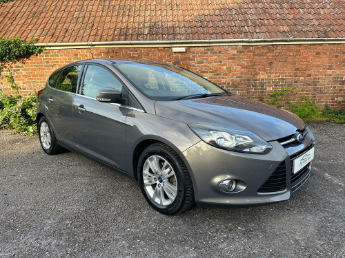 Ford Focus  1.0 T EcoBoost Titanium Navigator