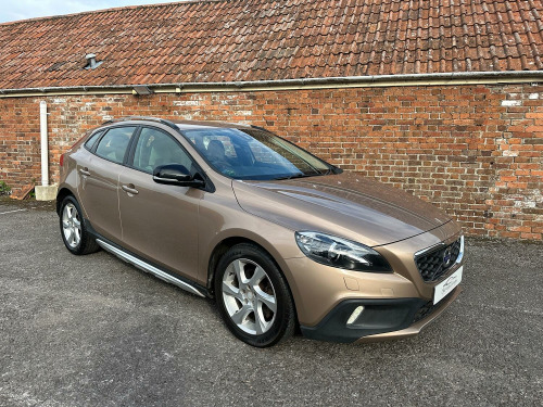 Volvo V40 Lux D2 (115hp)