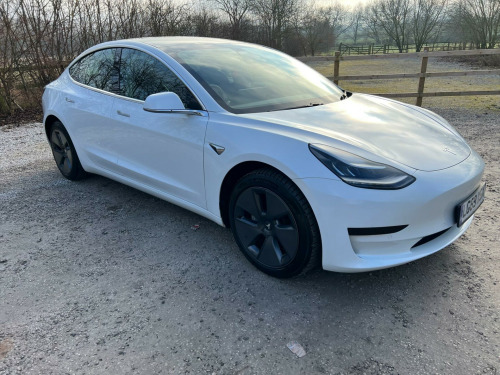 Tesla Model 3  Standard Range Plus Auto RWD 4dr