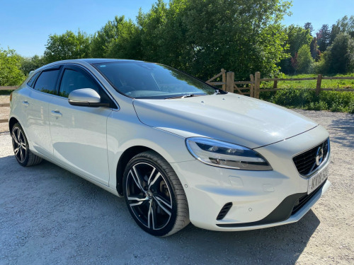 Volvo V40  2.0 D3 R-Design Pro Euro 6 (s/s) 5dr