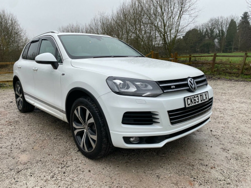 Volkswagen Touareg  3.0 TDI V6 BlueMotion Tech R-Line Tiptronic 4WD Euro 5 (s/s) 5dr 