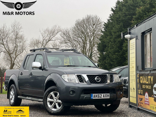 Nissan Navara  2.5 dCi Tekna Auto 4WD Euro 5 4dr