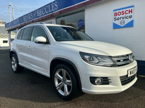Volkswagen Tiguan  2.0 TDI BlueMotion Tech R-Line DSG 4WD Euro 5 (s/s) 5dr (Nav) 