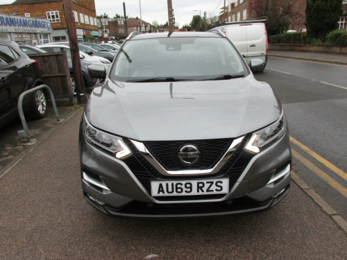 Nissan Qashqai  1.3 DIG-T N-Connecta DCT Auto Euro 6 (s/s) 5dr