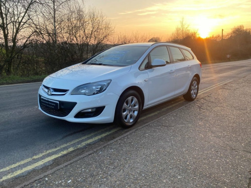 Vauxhall Astra  1.6000000000000001l 5d  108 BHP