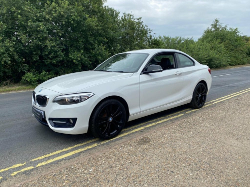 BMW 2 Series  2.0 218d Sport Coupe 2dr Diesel Manual Euro 6 (s/s
