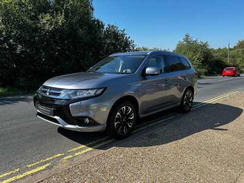Mitsubishi Outlander  2.0h 12kWh 4h SUV 5dr Petrol Plug-in Hybrid CVT 4W