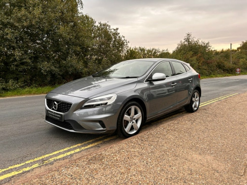 Volvo V40  2.0 D3 R-Design Nav Plus Hatchback 5dr Diesel Manu