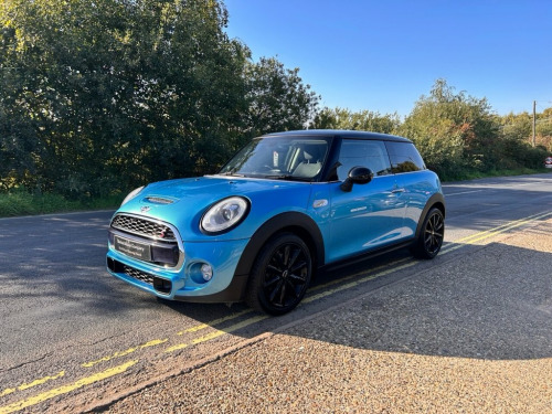 MINI Hatch  2.0 Cooper SD Hatchback 3dr Diesel Manual Euro 6 (