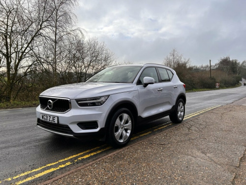 Volvo XC40  1.5 T3 Momentum SUV 5dr Petrol Manual Euro 6 (s/s) 