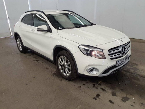 Mercedes-Benz GLA-Class GLA200 GLA 200, 2.1 Turbo Diesel, SE, 5 Door SUV, Manual,