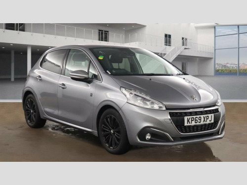 Peugeot 208  1.5 Turbo Diesel (Blue HDI), Tech Edition, Hatchba 