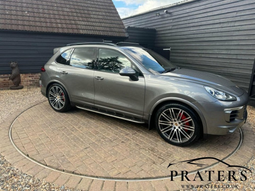 Porsche Cayenne  3.0 D V6 TIPTRONIC S 5d 262 BHP