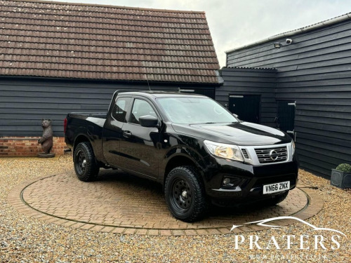 Nissan Navara  2.3 dCi Visia King Pickup Extended Cab 4dr Diesel 