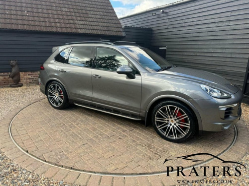 Porsche Cayenne  3.0 D V6 TIPTRONIC S 5d 262 BHP