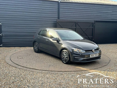 Volkswagen Golf  1.6 TDI BlueMotion Tech SE Nav Hatchback 5dr Diese