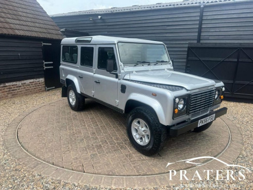 Land Rover Defender  2.5 TD5 County SUV 5dr Diesel Manual (299 g/km, 12