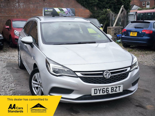 Vauxhall Astra  1.6 TECH LINE CDTI ECOFLEX S/S 5d 108 BHP £0 Tax_Sat Nav_Estate_Long MOT_Ul