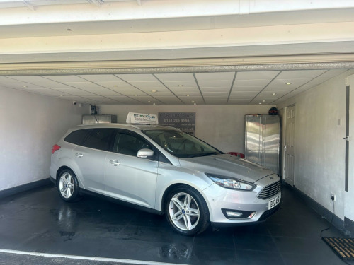 Ford Focus  1.6 TDCi Titanium Euro 5 (s/s) 5dr