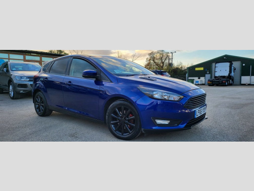 Ford Focus  1.5 TDCi Titanium Hatchback 5dr Diesel Manual Euro 6 (s/s) (120 ps)