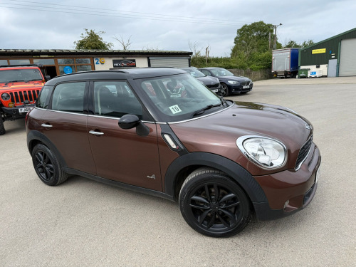 MINI Countryman  2.0 Cooper SD SUV 5dr Diesel Manual ALL4 Euro 5 (s/s) (143 ps)