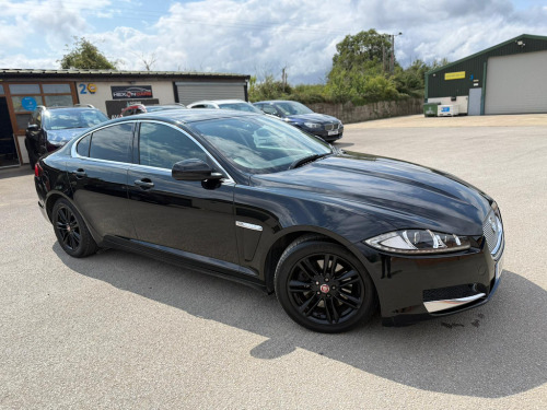 Jaguar XF  2.2d Luxury Saloon 4dr Diesel Auto Euro 5 (s/s) (163 ps)