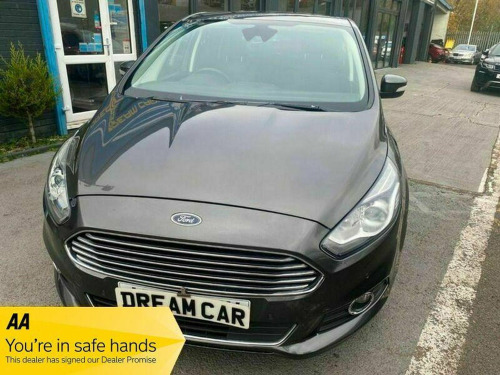 Ford S-MAX  2.0 TDCi Titanium Powershift Euro 6 (s/s) 5dr