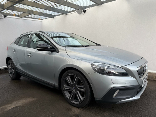 Volvo V40  1.6 D2 Lux Nav