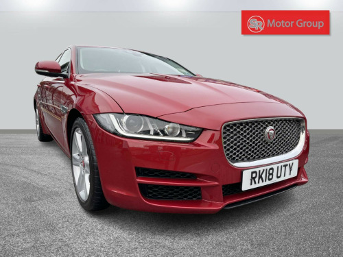 Jaguar XE  2.0i Portfolio Auto Euro 6 (s/s) 4dr