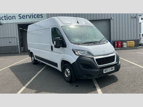 Peugeot Boxer  2.2 BlueHDi 335 Professional Premium + L3 High Roof Euro 6 (s/s) 5dr