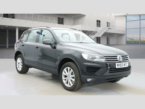 Volkswagen Touareg  3.0 TDI V6 BlueMotion Tech Escape Tiptronic 4WD Euro 6 (s/s) 5dr