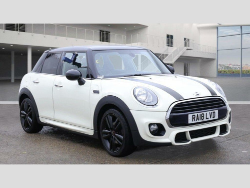 MINI Hatch  1.5 Cooper Euro 6 (s/s) 5dr