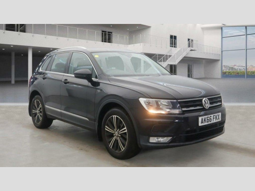 Volkswagen Tiguan  2.0 TDI BlueMotion Tech SE Navigation DSG 4Motion Euro 6 (s/s) 5dr