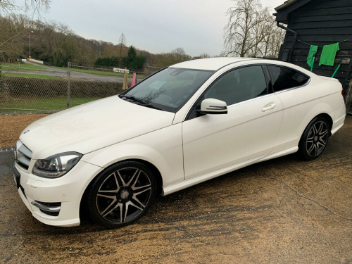 Mercedes-Benz C-Class C180 1.8 C180 BlueEfficiency AMG Sport Edition 125 G-Tronic+ Euro 5 (s/s) 2dr