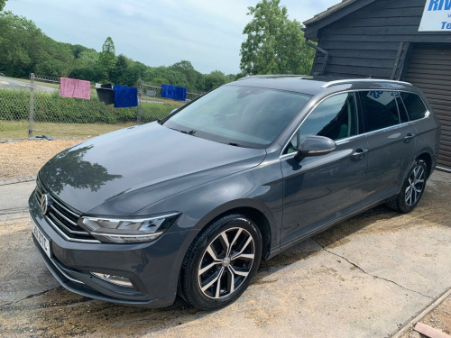 Volkswagen Passat  1.6 TDI SEL DSG Euro 6 (s/s) 5dr