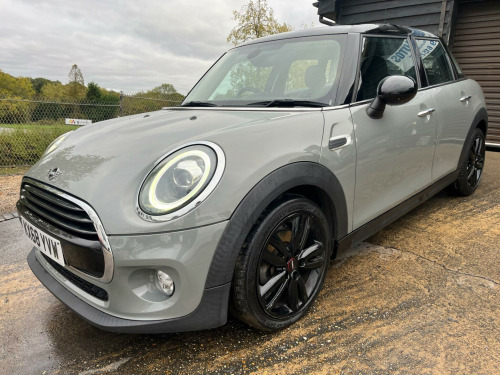 MINI Hatch  1.5 Cooper Euro 6 (s/s) 5dr