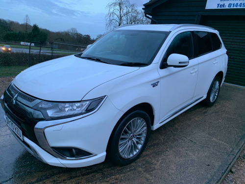 Mitsubishi Outlander  2.4h TwinMotor 13.8kWh Dynamic CVT 4WD Euro 6 (s/s) 5dr