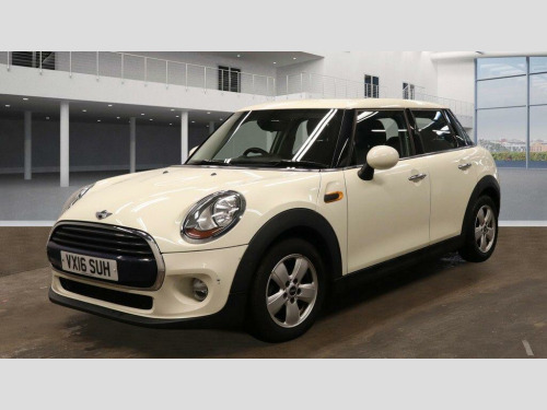 MINI Hatch  1.5 Cooper Euro 6 (s/s) 5dr