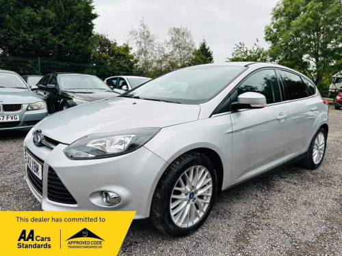 Ford Focus  1.6 Zetec Euro 5 5dr