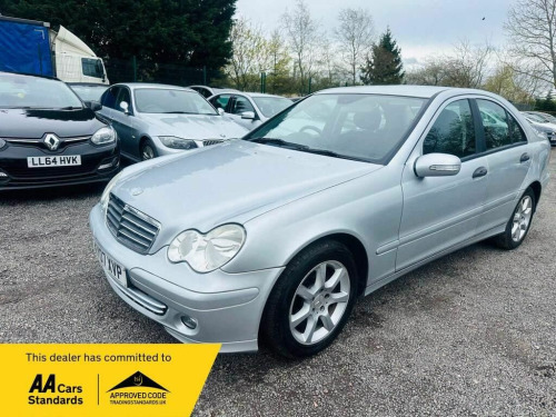 Mercedes-Benz C-Class C180 Kompressor 1.8 C180 Kompressor Classic SE 4dr