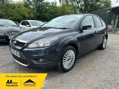 Ford Focus  1.6 Titanium 5dr