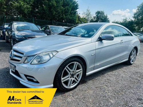 Mercedes-Benz E-Class E350 3.0 E350 CDI V6 BlueEfficiency Sport G-Tronic Euro 5 2dr