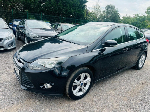 Ford Focus  1.6 Zetec Euro 5 5dr